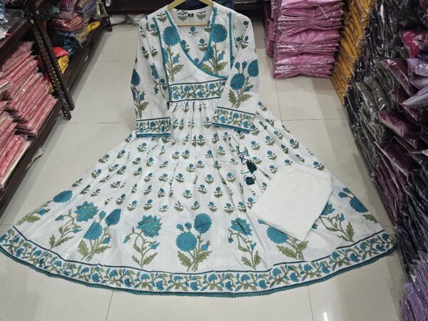 Order Beautiful Nayra Cut kurta Pant with Dupatta Online
